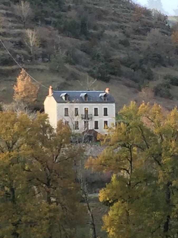 Aux Berges Du Coubisou Bed and Breakfast Εξωτερικό φωτογραφία